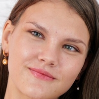 Adrianna Babin Nøgen