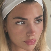 Adrienne Eaton Nøgen