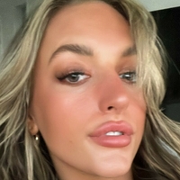 Alanna Nøgen