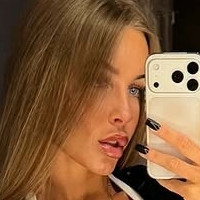 Alexandra Akimova Nøgen