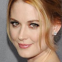 Alexandra Breckenridge Nøgen