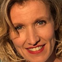 Alexandra Lamy Nøgen