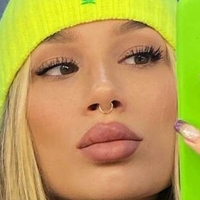 Alina Ostraya Nøgen