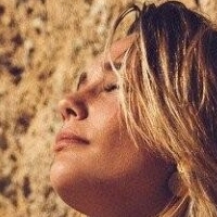 Alison Cossenet Nøgen