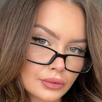 alyssakulani Nøgen