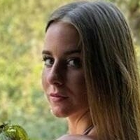 Amanda Berecz Nøgen