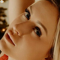 Amanda Mccollum Nøgen