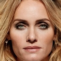 Amber Valletta Nøgen