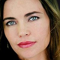 Amelia Heinle Nøgen