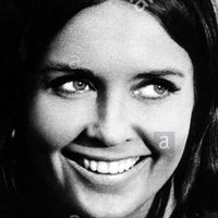 Anjanette Comer Nøgen