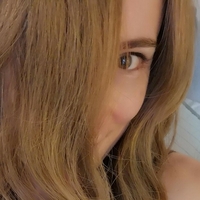 April Layne Nøgen