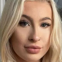Astrid Wet Nøgen