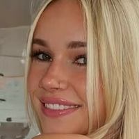 Ava Robar Nøgen