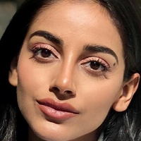 Banita Sandhu Nøgen