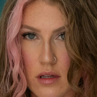 Becky Remce Nøgen
