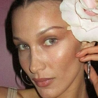 bellahadid Nøgen