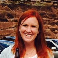 Beth Linhart Nøgen