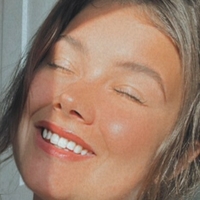 Beverly Brooke Nøgen