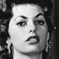 Beverly Powers Nøgen