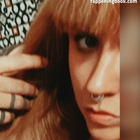 Boozetard Leah Nøgen