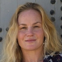 bulletvalentina Nøgen