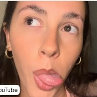 Ceri ASMR Nøgen