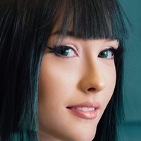 ChameLeahn Cosplays Nøgen