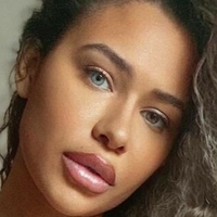 Chanelle Mauricette Nøgen