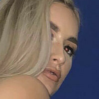 Chloe Fleming Nøgen