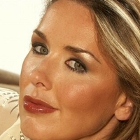 Claire Sweeny Nøgen