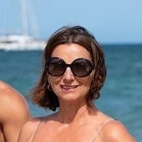 Claudia Obert Nøgen