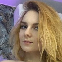 Daisy North Nøgen