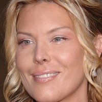 Deborah Kara Unger Nøgen