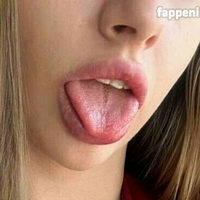 di_hot_1 Nøgen