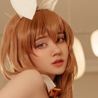 Donna Loli Nøgen