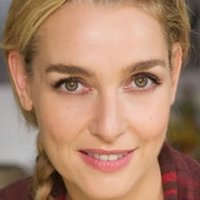 Elise Tielrooy Nøgen