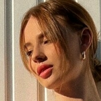 elizabethvasilenko Nøgen