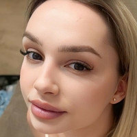 ellablonde Nøgen