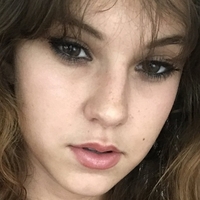 Ellie Eilish Nøgen