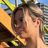 Em1ly El1zabeth Nøgen