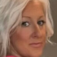 Emily Gibbs Nøgen