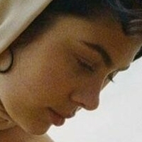 Emma Kate Boyd Nøgen