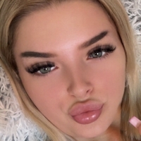 feli_leonie Nøgen