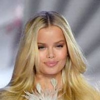 Frida Aasen Nøgen