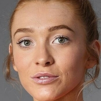 Helen Housby Nøgen