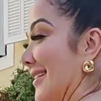 helenganzarolli Nøgen