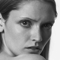 India Rawsthorn Nøgen