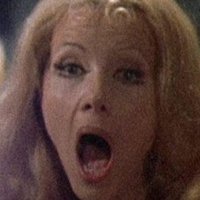 Ingrid Pitt Nøgen