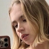 Isabella Scherer Nøgen
