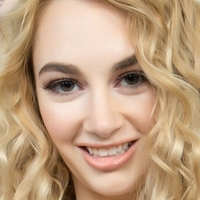 Ivy Jones Nøgen